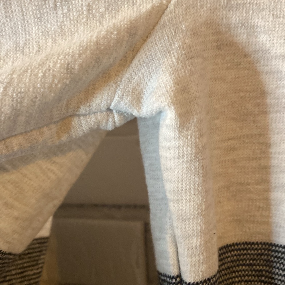 Talbots Colorblock Open Front Top - image 8